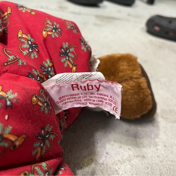 Ruby Russ Christmas Collectible Stuffed Bear Vintage 90s - Picture 4 of 4